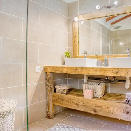 Bergerie De Zivia - Tizzano 度假居 *