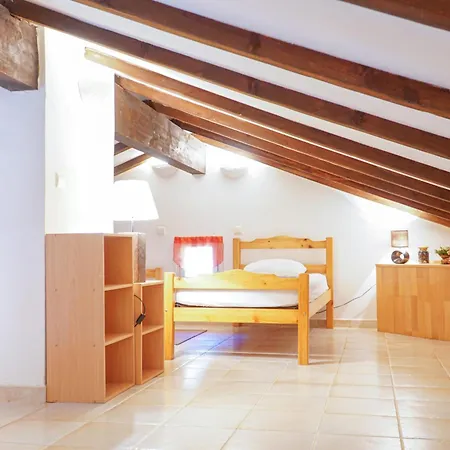 Bergerie De Zivia - Tizzano Semesterbostad